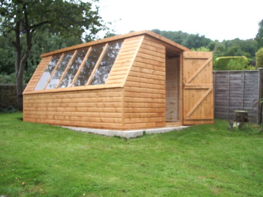 12x8 solar shed with a glazed side